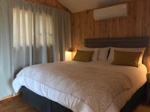 Hill Top Cabin - Self Catering Accommodation