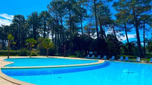 Maisons de vacances Chalet paisible a la plage, piscine et tennis : photos des chambres