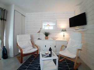 Saint Georges de Didonne - LA PLAGE A 2 PAS - idéal pour un COUPLE avec ENFANTS