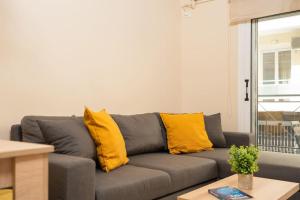 Calm And Quiet 1BR Apt 2 minutes to Syggrou-Fix Metro