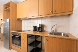 Calm And Quiet 1BR Apt 2 minutes to Syggrou-Fix Metro