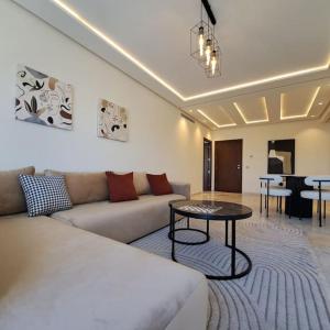 Appartement Standing- 2 min Gare TGV - 2 min Plage