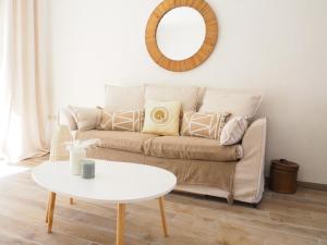 Grain de sable, les pieds dans leau