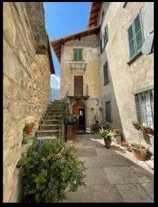 La corte sul lago - Pognana Lario