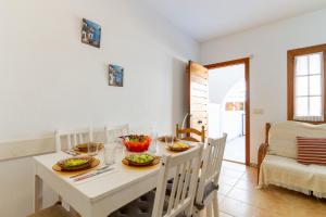 rentafive - Parking - Frente a la playa - Tamarit