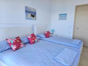 SeaView Holiday Apartment