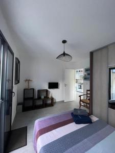 Casa Albera contemporaine piscine vue montagne