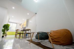 De Luma Alma 9 bedroom with 8 bathroom