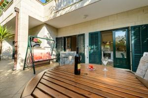 City Center Suites - Studio with Private Terrace 2