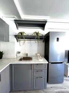 Rose Residence 4 Elegant Apartment in Pipera with Underground Parking & Self Check in