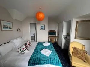 Penzance Seaside studios - 纽林