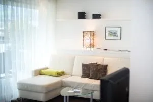 Residence Ferienwohnungen Santner - Moderne zentrale Ferienwohnungen in Naturns Südtirol - mit Parkplatz - Ultimo