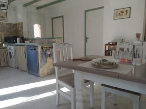 Maisons de vacances La noix qui roule : photos des chambres