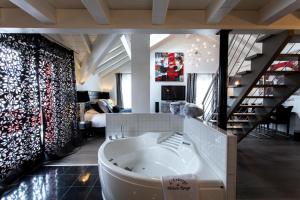 Hotels Auberge De Maison Rouge : photos des chambres