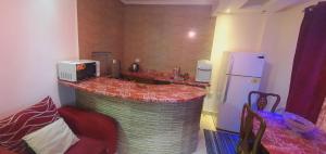 غرفة مفروشة للايجار في مدينتي بسعر مميز