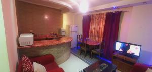 غرفة مفروشة للايجار في مدينتي بسعر مميز