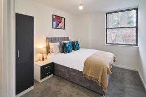 Host & Stay - 23 Waterside Place