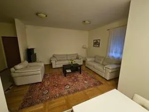 朱迪塔公寓&客房 - 默主歌耶