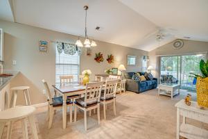 Myrtle Beach Golf Course Condo with Pool Access!