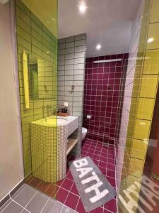 Santa Sophia’s Elegant Pop Suite