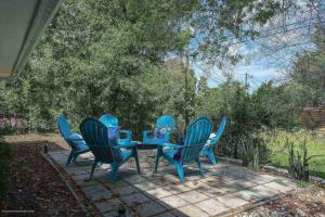 Gorgeous Grove Contemporary Home