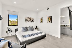 Ocean Wave Deluxe Brand New Apartments