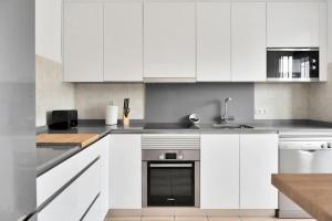 Adosado con solarium y piscina en Marbella Este - VISTAMAR 16