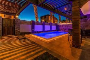 NEAR BY THE LAND OF LEGENDs , PRİVATE POOL WİTH JAKUZZİ VİLLA EUPHORİA