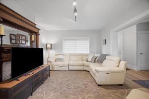 Classic Pittsburgh 4 Square - Easy Access to Town and Airport