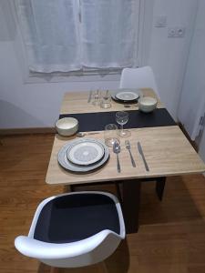 Appartements 24h course/Moto/ Oasis / Antares : photos des chambres