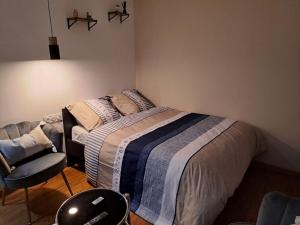 Appartements 24h course/Moto/ Oasis / Antares : photos des chambres