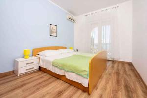 Apartment in Crikvenica 45900