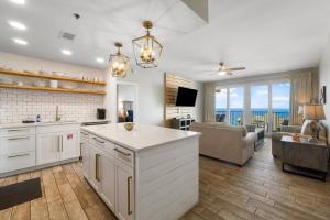 Laketown Wharf #1411 by Nautical Properties