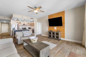 Laketown Wharf #1411 by Nautical Properties