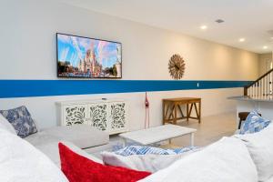 Comfy Vacation Home at Solara! SLA102