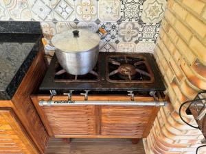 6 Suites, banheira, Piscina, no coração da Região dos Lagos