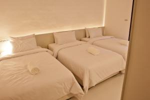 BED Phrasingh-Adults Only