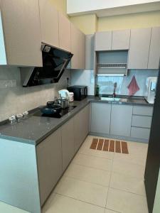 Greenfield C Residence Sunway Subang 10 Pax 3R2B with Internet