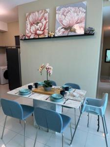 Greenfield C Residence Sunway Subang 10 Pax 3R2B with Internet
