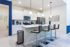 Fantastic Home at Solterra SOL102