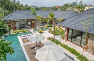 Villa The Kayu by GORO