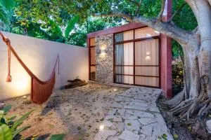 Casa Tuch. Suites independientes de diseño. Retiro de lujo, oasis de paz. - San Antonio Dziskal