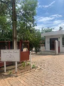 Hotel Pousada Flat Royal Suíte Stander 2 camas box - Cláudio