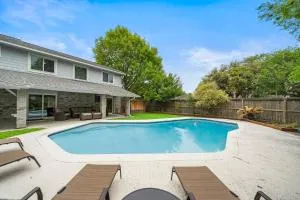 Pool Houston Getaway Games Wifi Bbq Yard - Satsuma