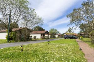 Maisons de vacances Cosy Pavillon 2chambres proche mer : photos des chambres