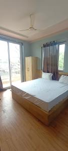 Devi Residency - Near Prem Mandir Bankey Bihari Vrindavan