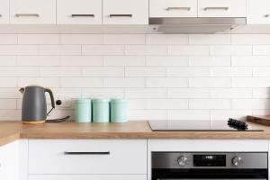 CBD Apartment by the Park: WiFi & Parking
