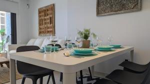 SUNSET WAVES magic apartments