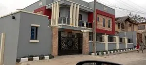 WestMore Court a.k.a The Family House - Ijebu Igbo