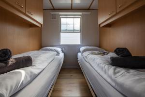 Bicycle Storage - Close to Efteling & Safaripark Beekse Bergen & Parking!